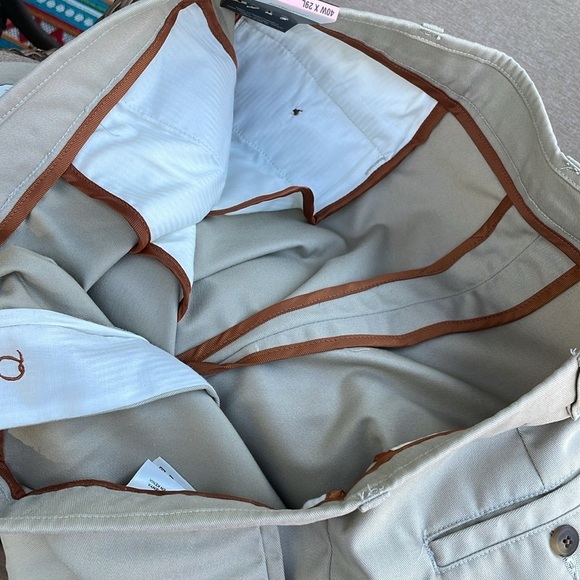 Haggar Classic Khaki 40 x 27 Plain Front no Iron Pant - Picture 4 of 11